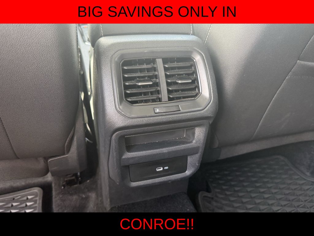 2024 Volkswagen Taos 1.5T SE  at DeMontrond Auto Country