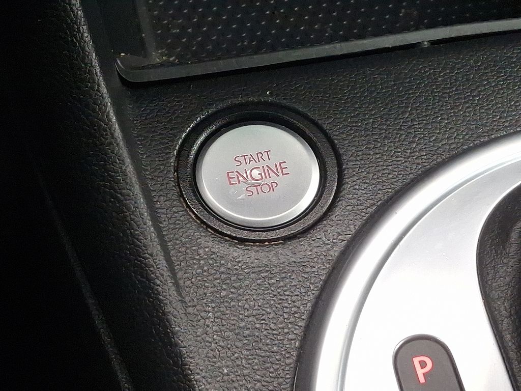 Thumbnail: 2018 Volkswagen Beetle - 23