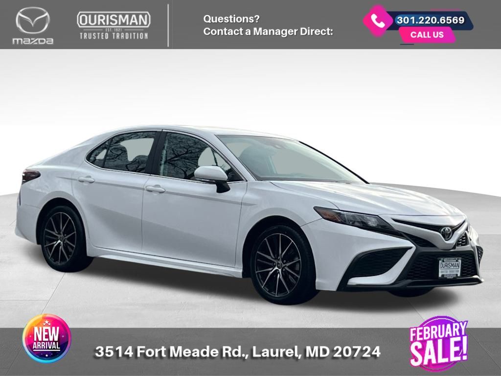 2024 Toyota Camry SE AWD