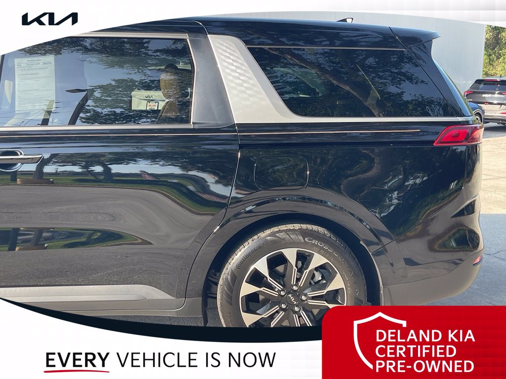 Used 2024 Kia Carnival Van