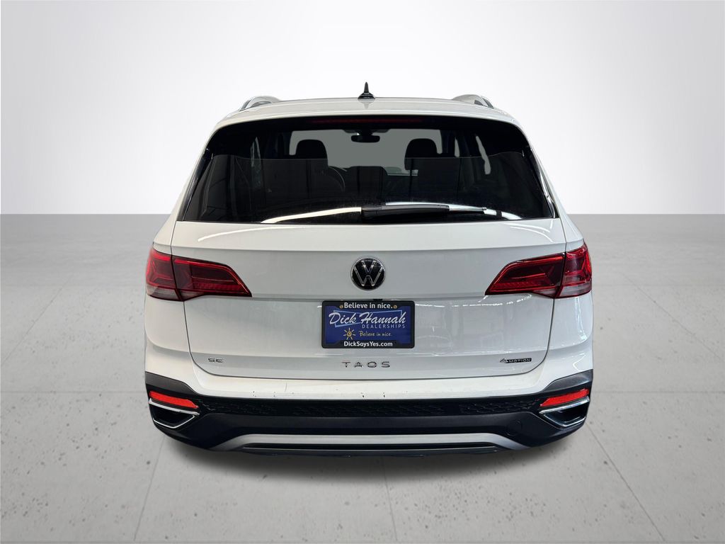 2024 Volkswagen Taos 1.5T SE