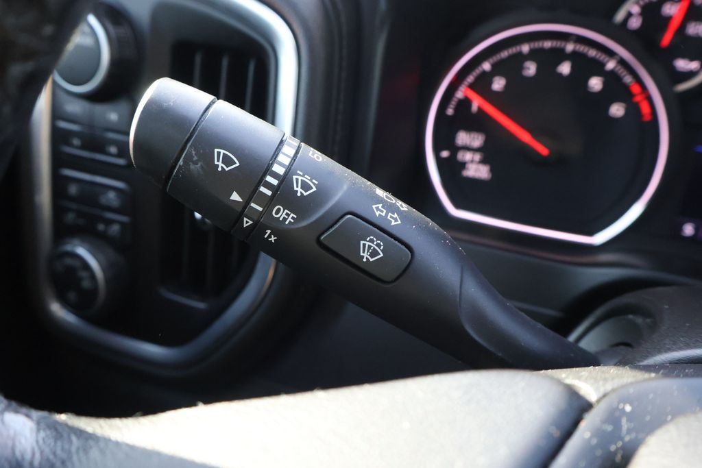 Thumbnail: 2021 Chevrolet Silverado 1500 - 25