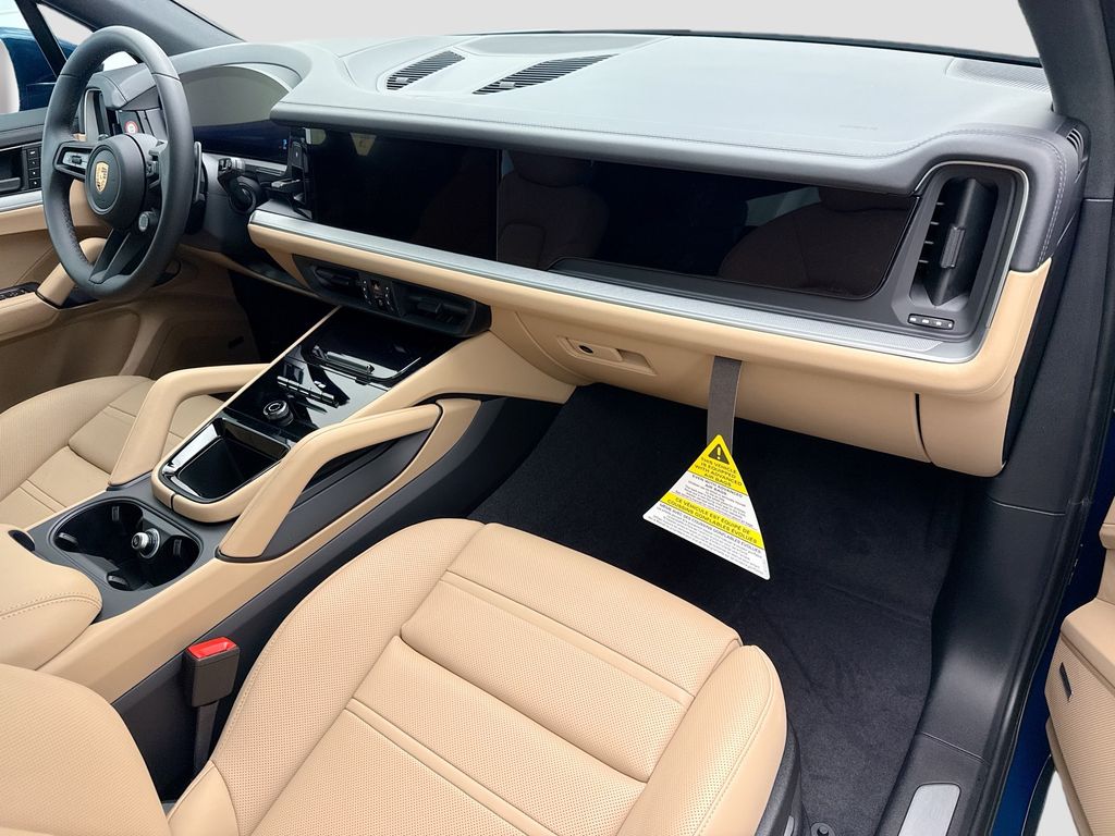 Thumbnail: 2026 Porsche Cayenne - 20