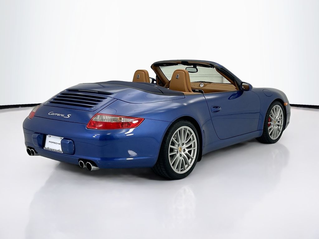 Thumbnail: 2006 Porsche 911 - 7