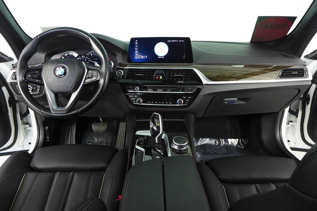 Thumbnail: 2019 BMW 5 Series - 26