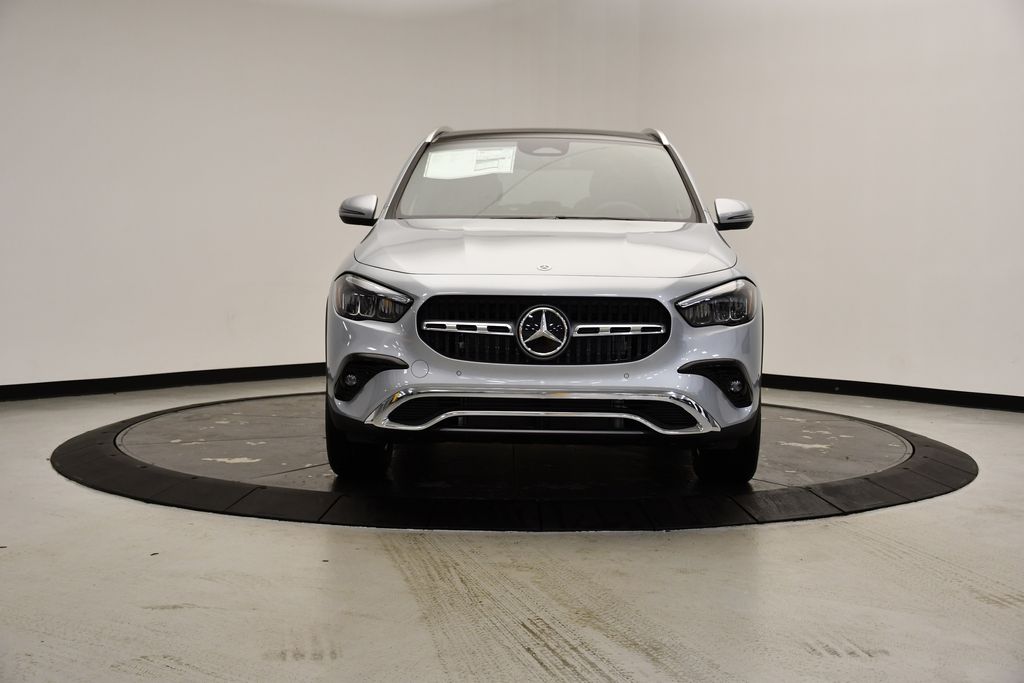 2025 Mercedes-Benz GLA 250 4MATIC 8