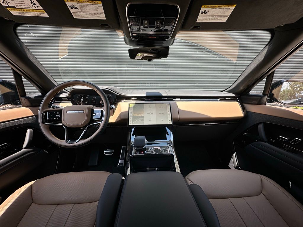 Thumbnail: 2025 Land Rover Range Rover Sport - 6