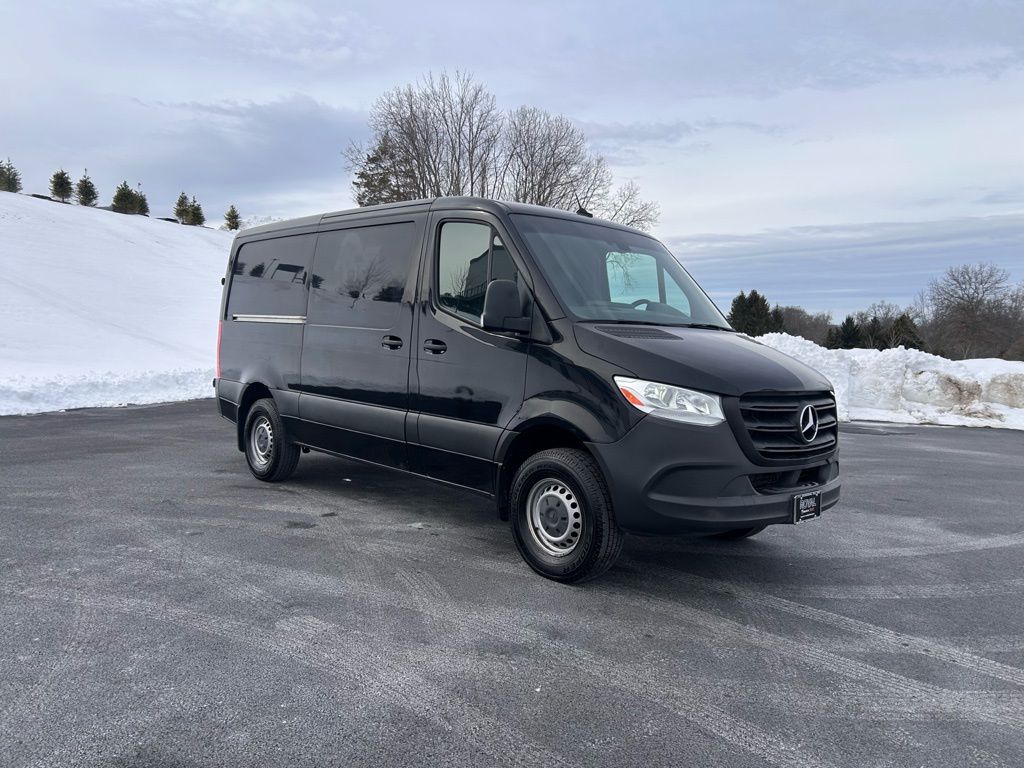 2019 Mercedes-Benz Sprinter 1500 Cargo 1500 144 Standard Roof Cargo Van RWD