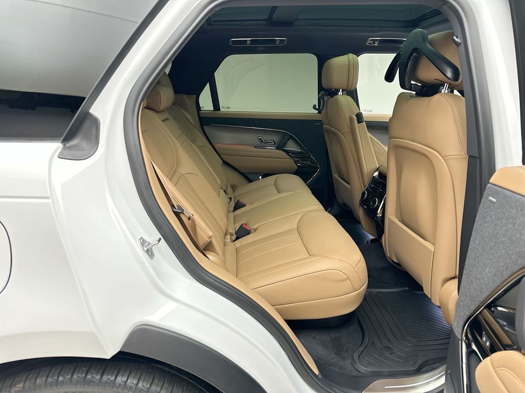 Thumbnail: 2026 Land Rover Range Rover Sport - 7