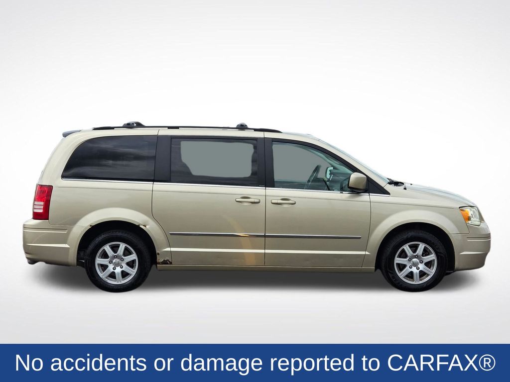 2010 Chrysler Town & Country Touring