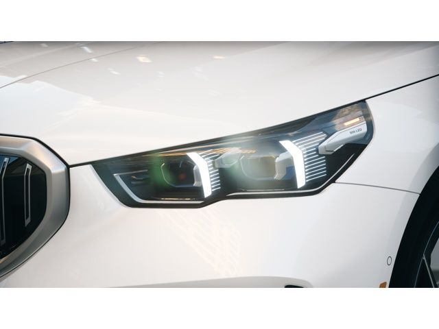 Thumbnail: 2026 BMW 5 Series - 6