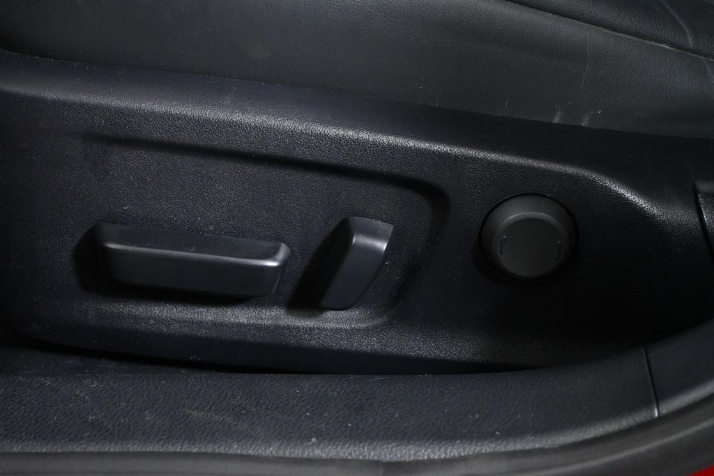 Thumbnail: 2023 Lexus IS - 27