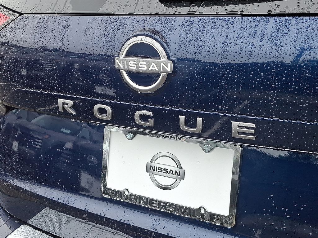 Thumbnail: 2026 Nissan Rogue - 10