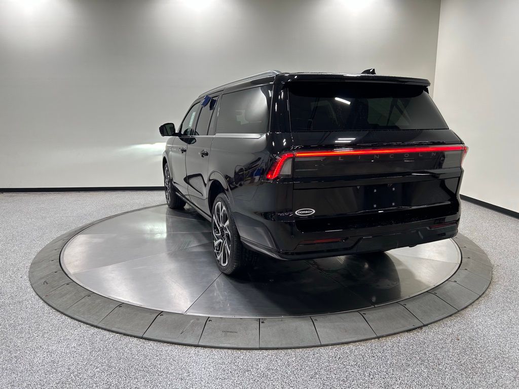 new 2026 Lincoln Navigator L car, priced at $130,970