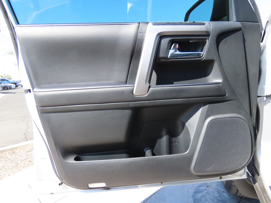 2023 Toyota 4Runner SR5 23