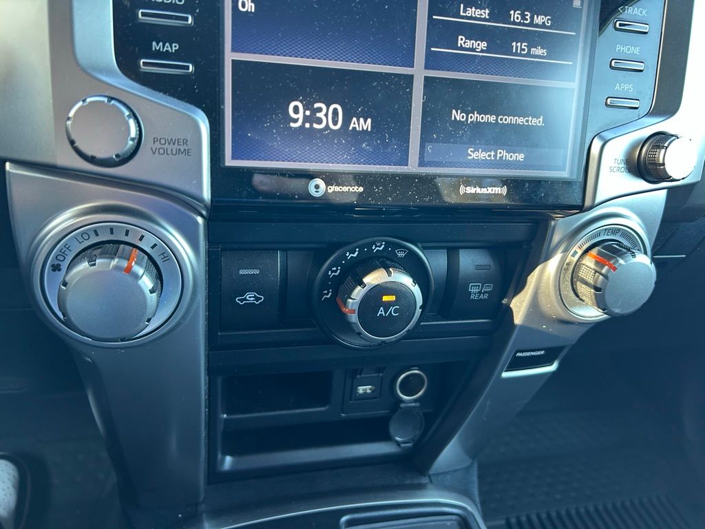 Thumbnail: 2024 Toyota 4Runner - 27