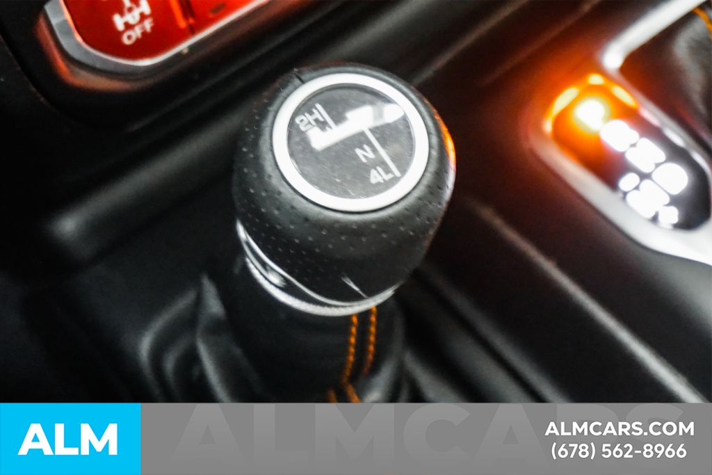 Used 2020 White Jeep Mojave image 38