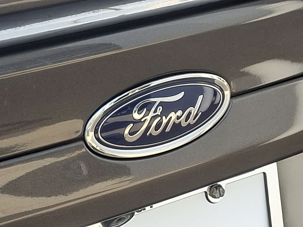 2016 Ford Fusion Titanium 30