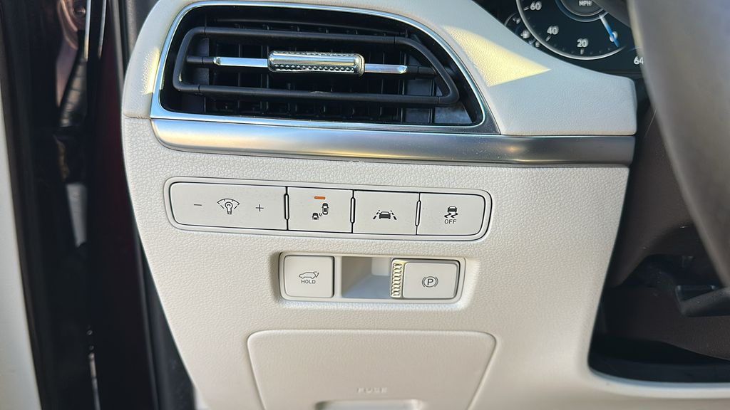 2020 Hyundai Palisade Limited Red at Community Toyota