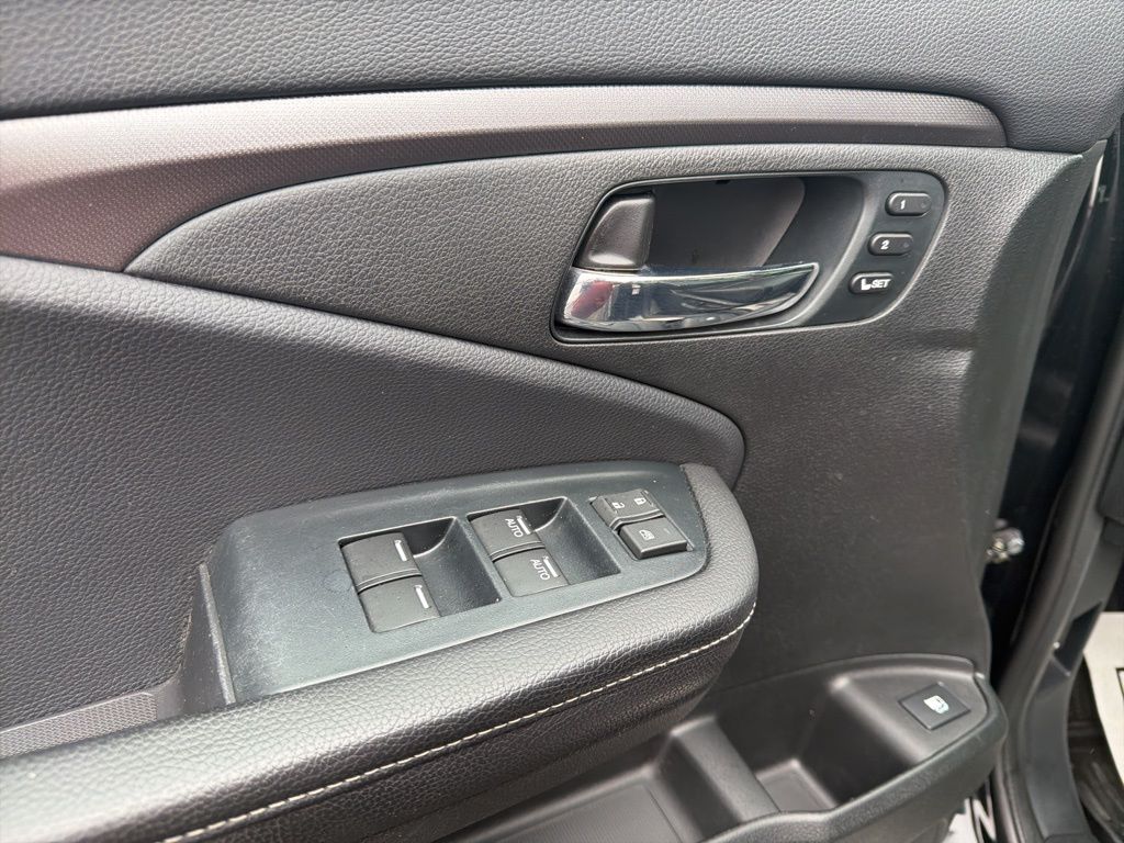 Thumbnail: 2023 Honda Ridgeline - 26