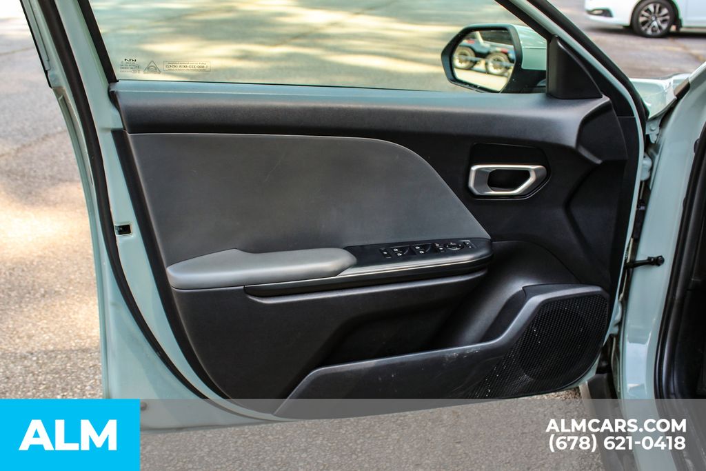 Used 2025 Blue Kia LXS image 37