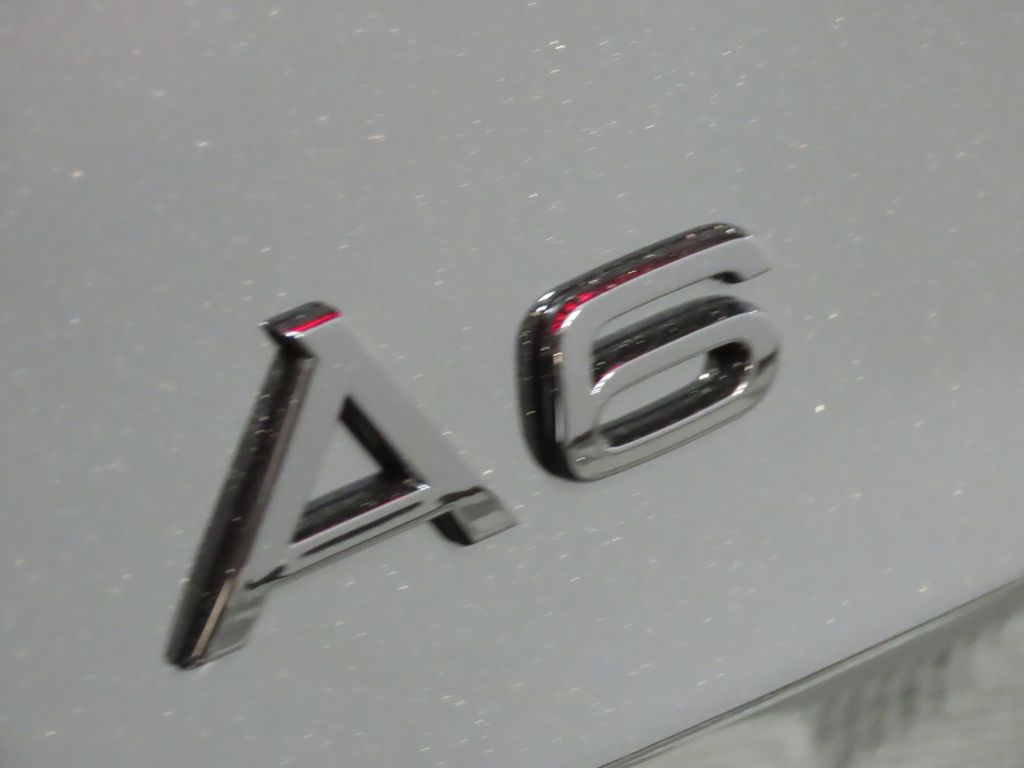 Thumbnail: 2025 Audi A6 - 9