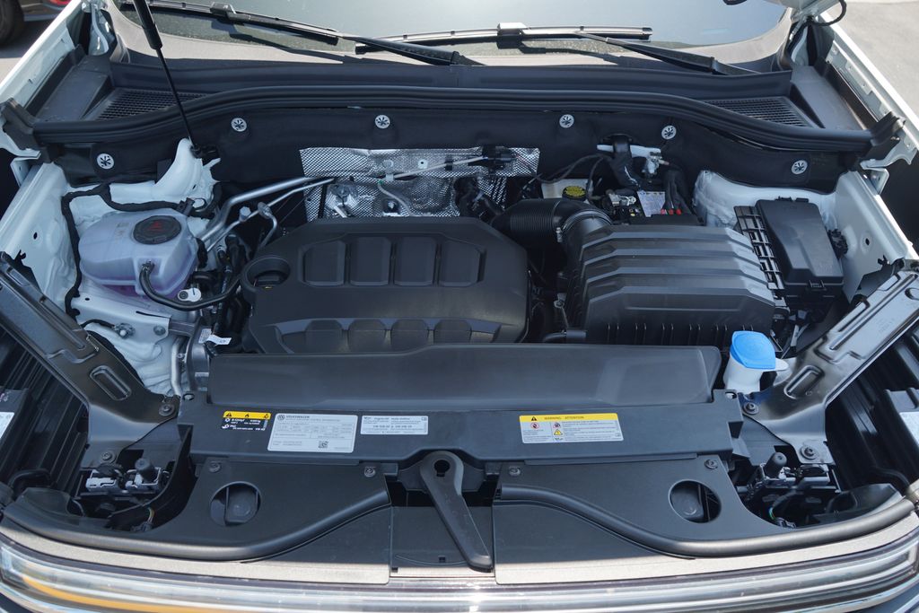 2025 Volkswagen Atlas SE 13