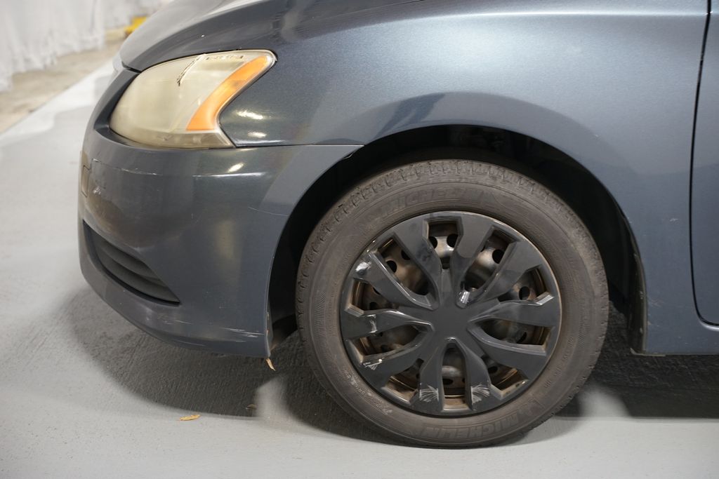 Thumbnail: 2014 Nissan Sentra - 5