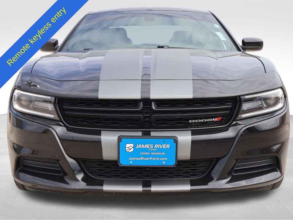 View vehicle photo 7