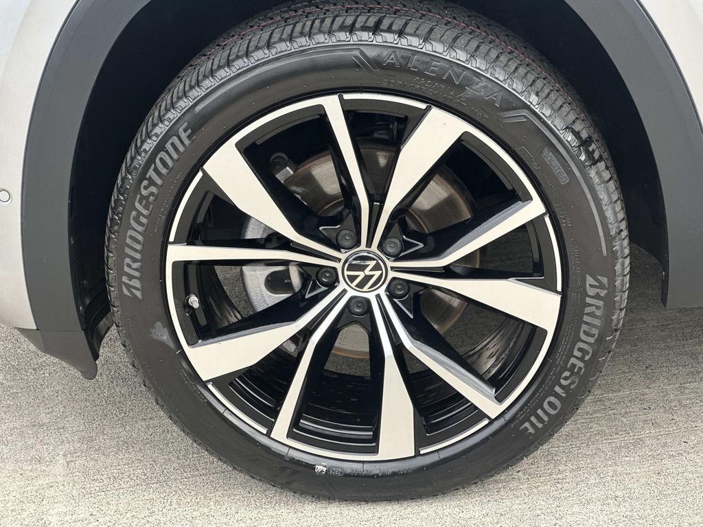 Thumbnail: 2024 Volkswagen Atlas - 8