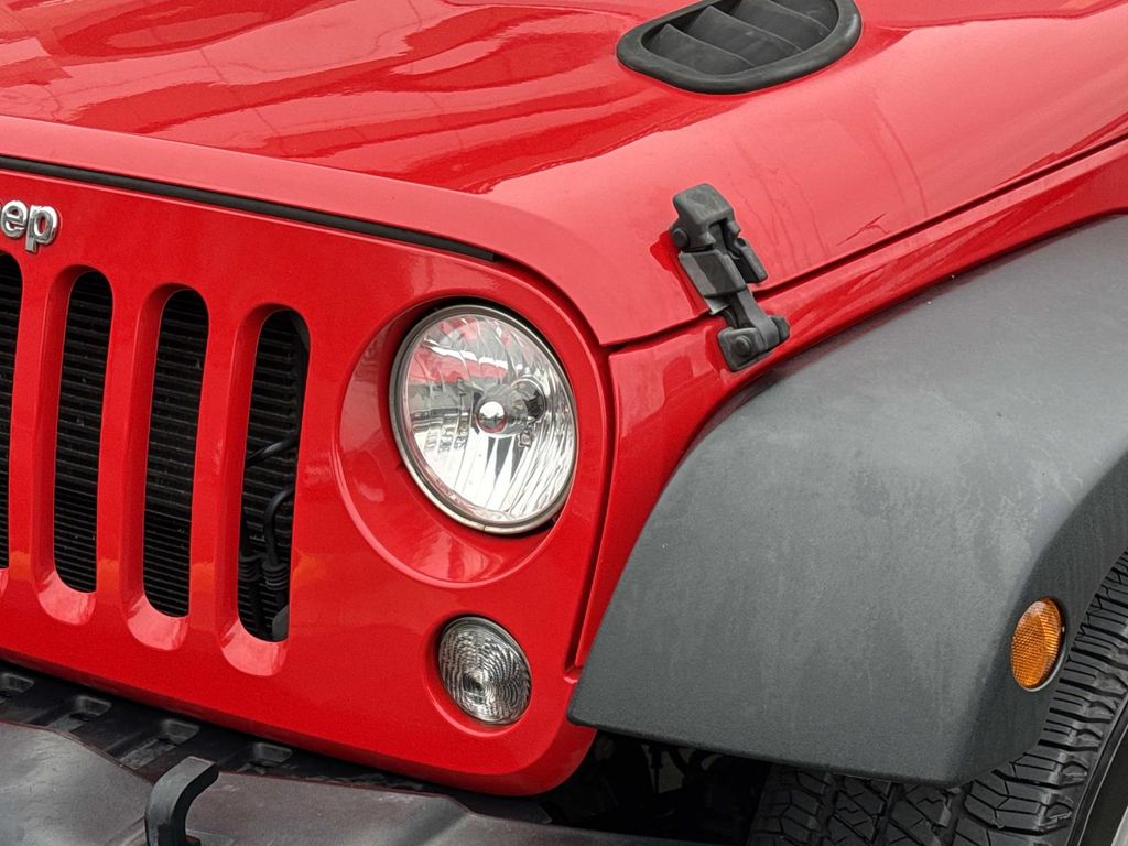 Thumbnail: 2016 Jeep Wrangler - 2
