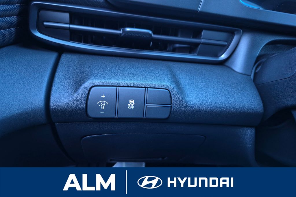New 2026 White Hyundai SEL Sport image 32