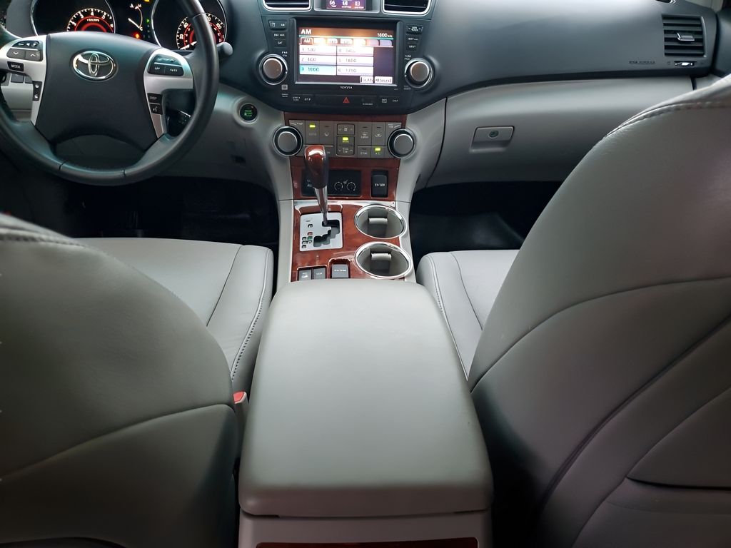 Used Car 2012 Toyota Highlander  Limited For Sale Under $12,000 In Austin, Texas