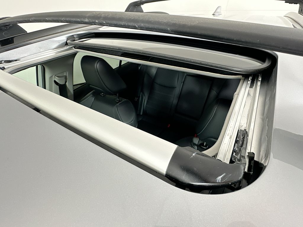 Thumbnail: 2025 Toyota RAV4 - 22