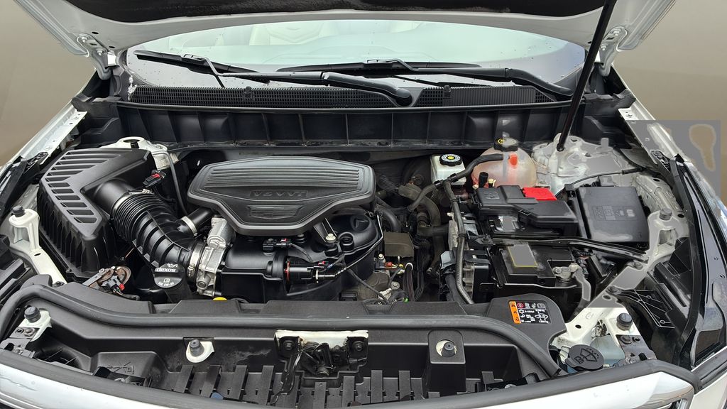 used 2018 Cadillac XT5 car, priced at $19,500