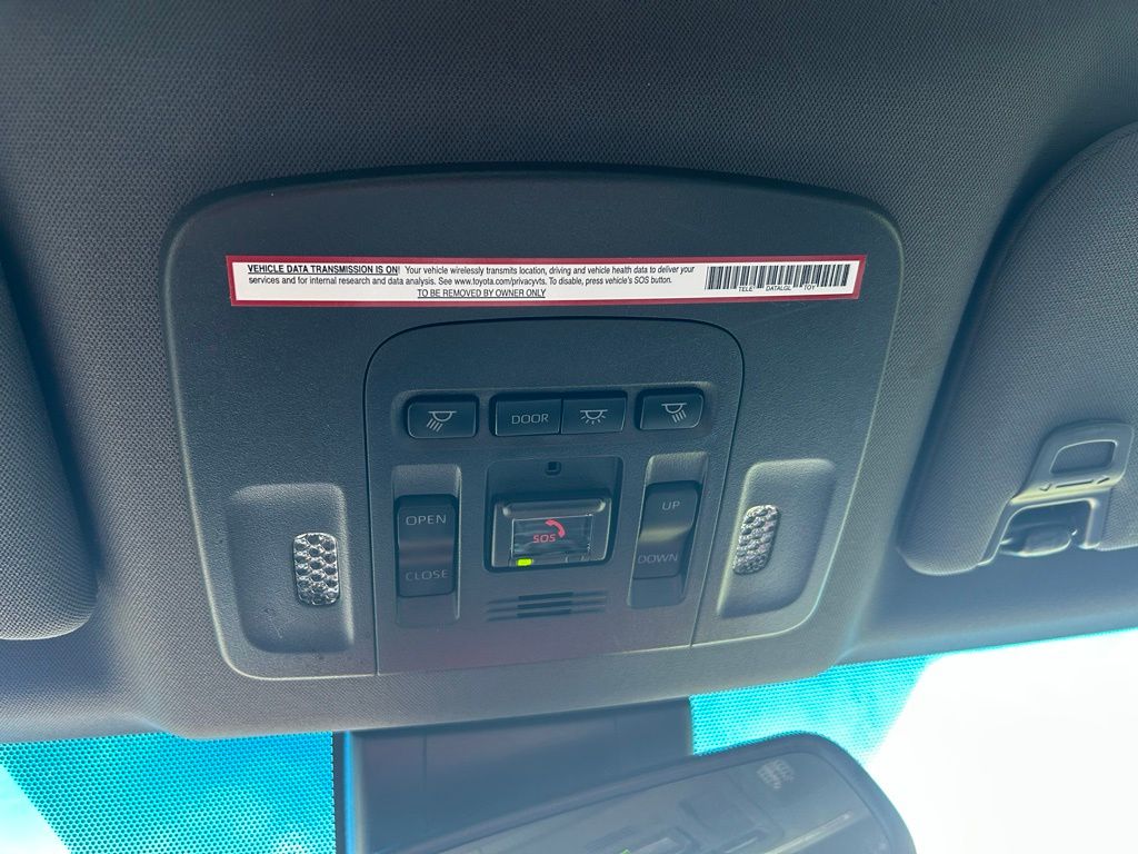 Thumbnail: 2021 Toyota Avalon - 28