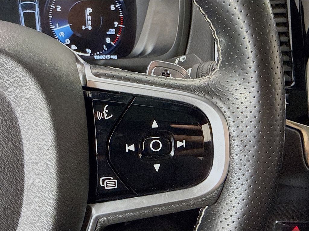 Thumbnail: 2019 Volvo XC90 - 12