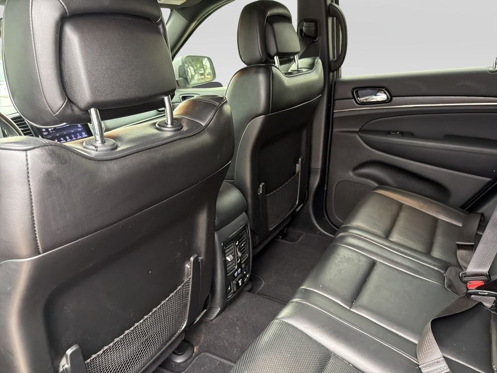 Used 2020 Silver Jeep Overland image 12