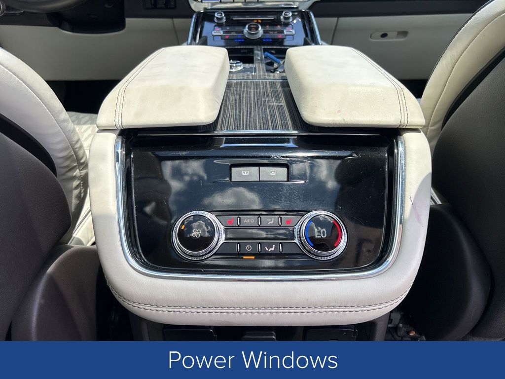 2021 Lincoln Navigator L Black Label