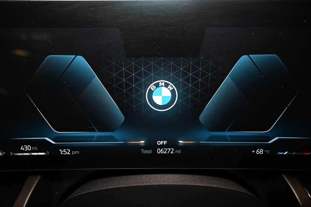 Thumbnail: 2025 BMW 5 Series - 26