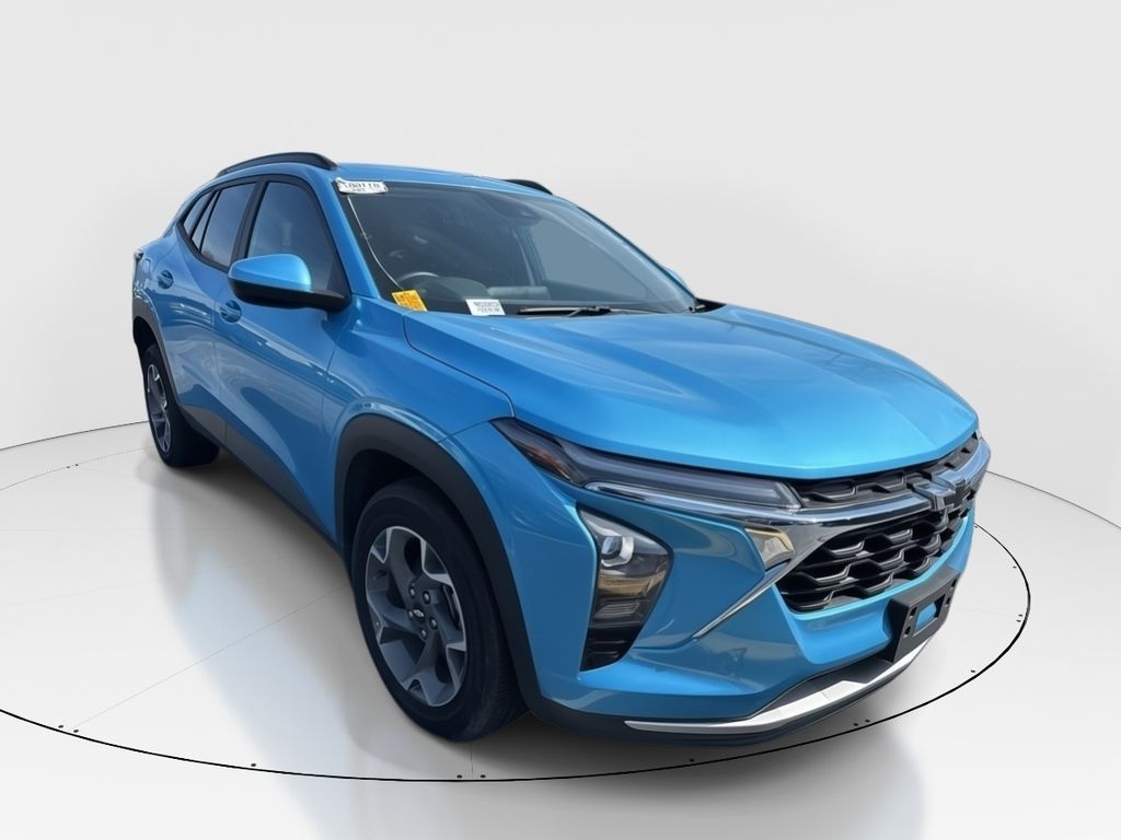 2025 Chevrolet Trax LT FWD