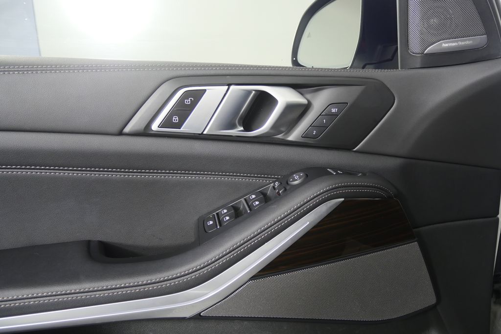 Thumbnail: 2024 BMW X5 - 8