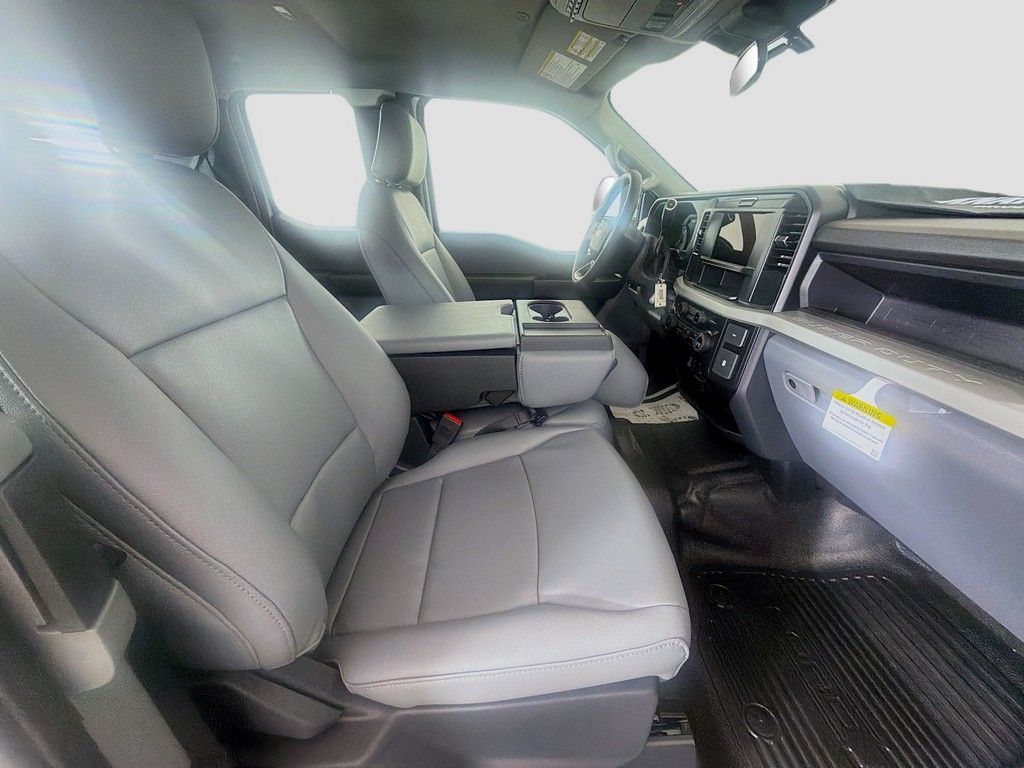 New 2026 White Ford XL image 20