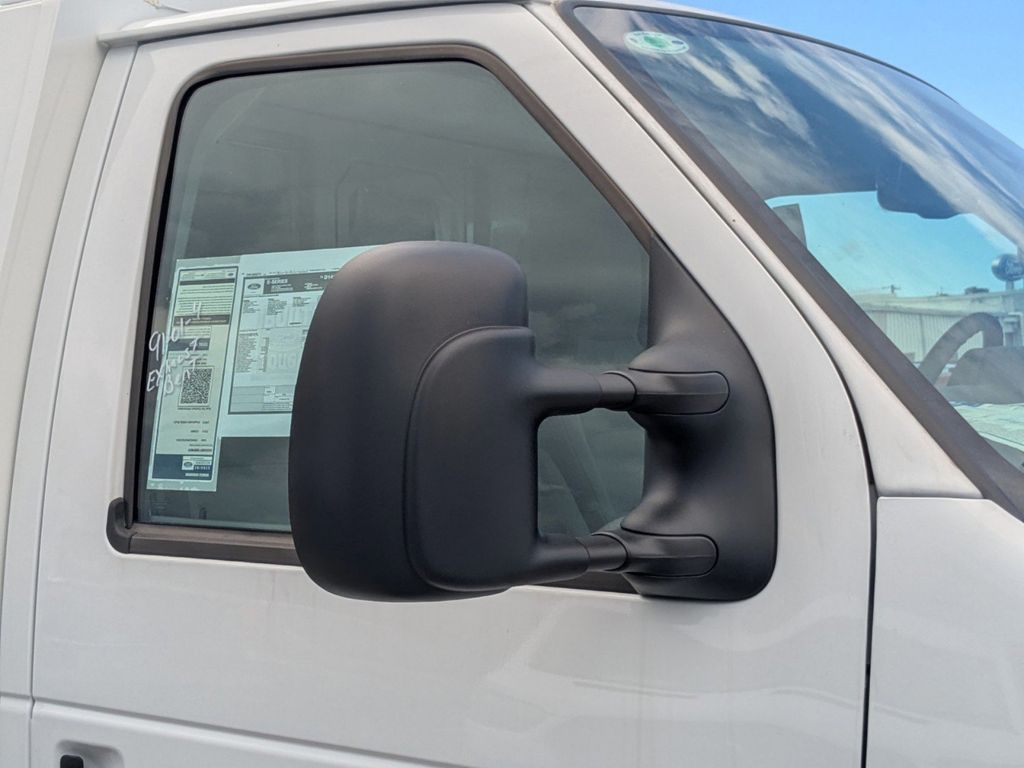 2026 Ford E-350 Cutaway 