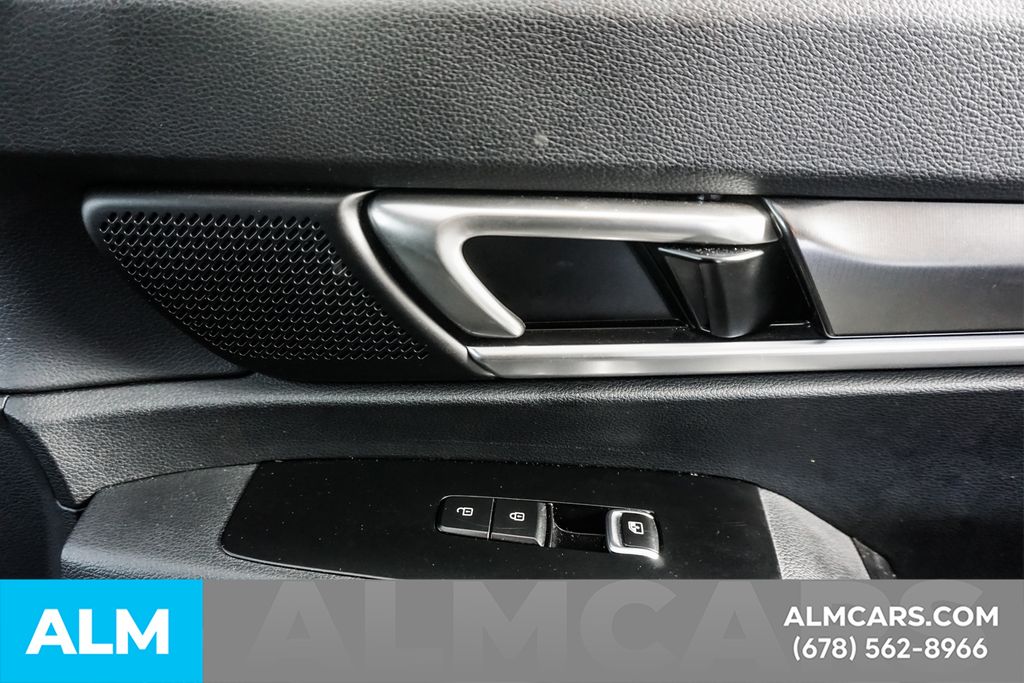 Used 2025 Black Kia S image 48