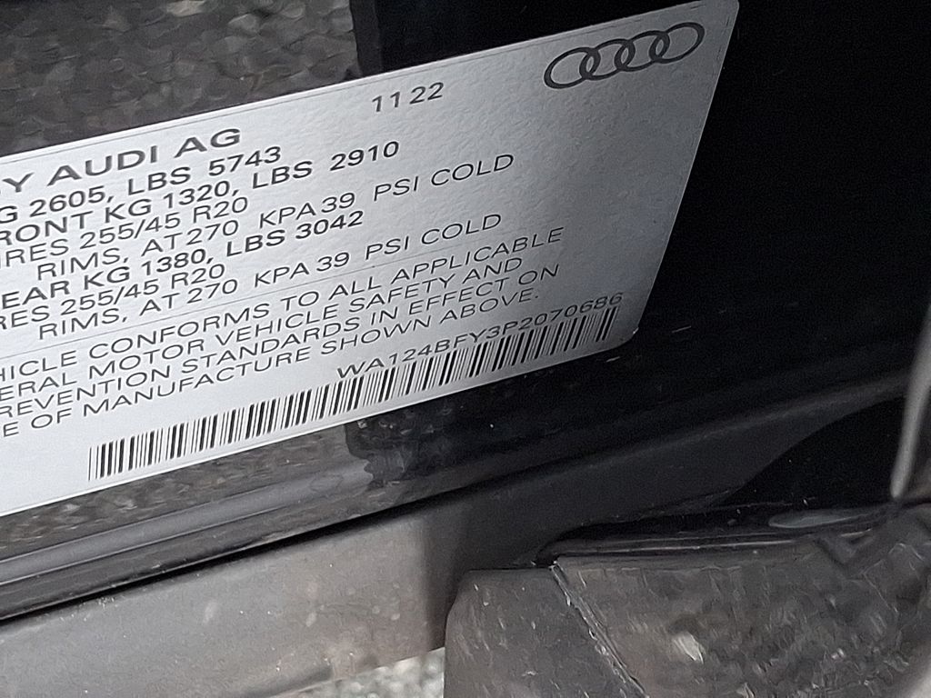 Thumbnail: 2023 Audi SQ5 - 27