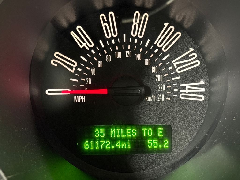 Used 2008  Ford  image 22