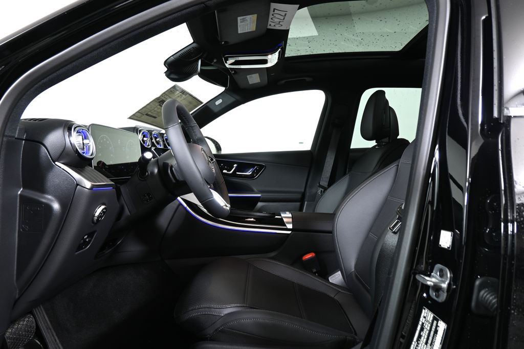 Thumbnail: 2026 Mercedes-Benz GLC - 3