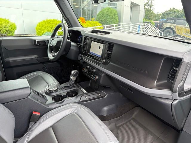 2023 Ford Bronco Base Iconic Silver Metallic - Grieco Acura - Image 10