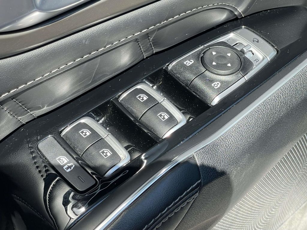 Used 2023 Kia Sorento SUV
